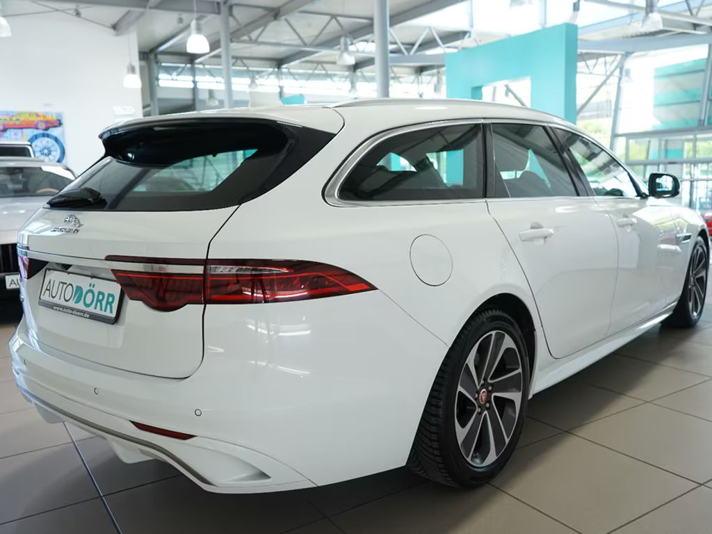 Jaguar XF
