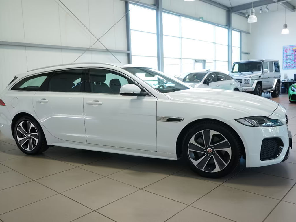 Jaguar XF