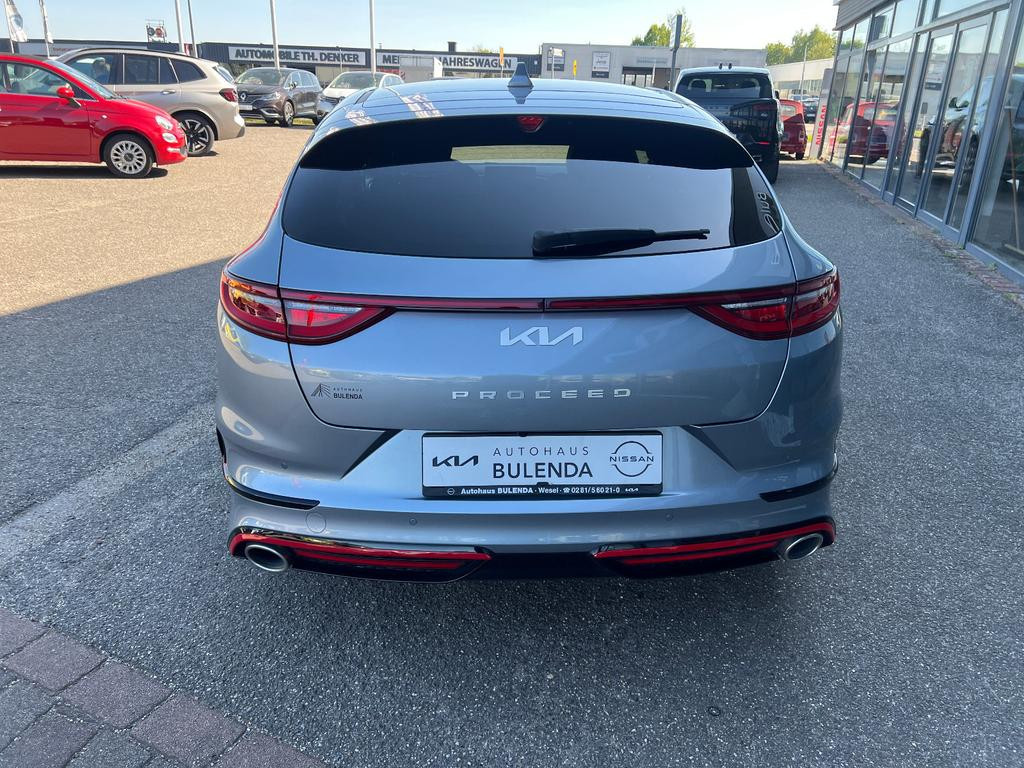 Kia ProCeed