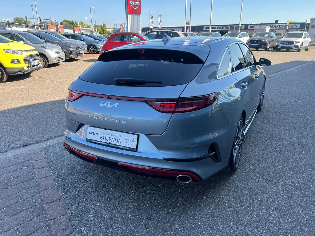 Kia ProCeed