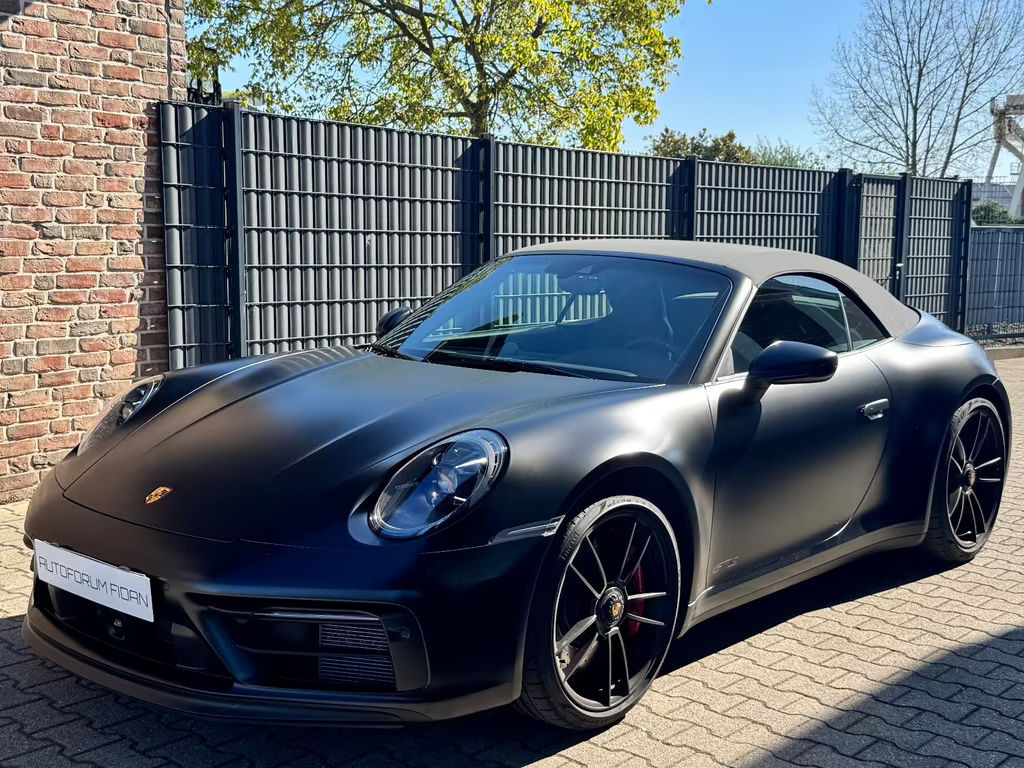 Porsche 911 GTS Cabriolet