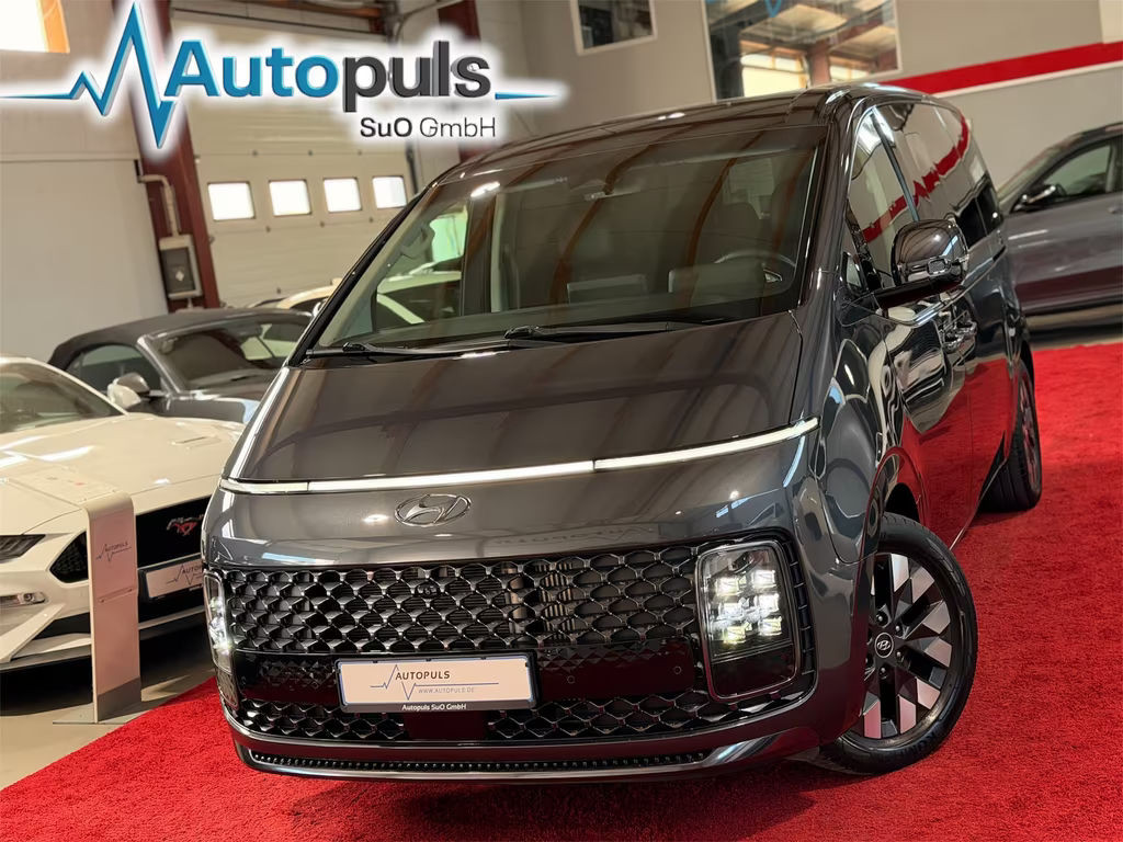 Hyundai Staria Signature Vierwielaandrijving