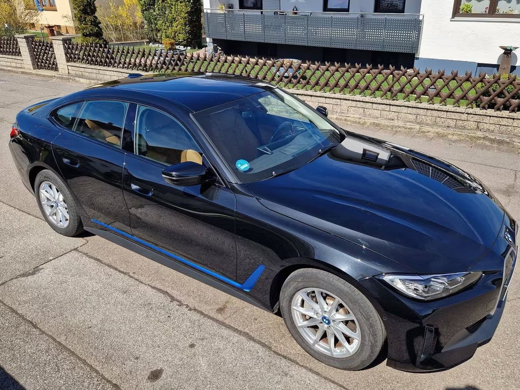 BMW i4
