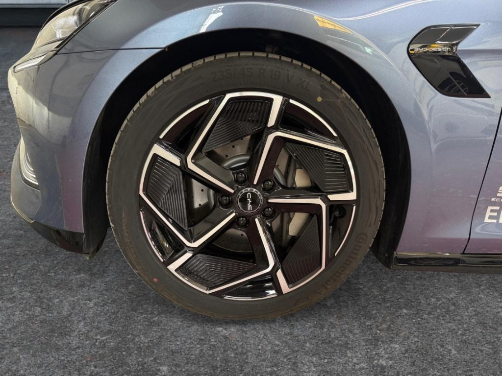 BYD Seal