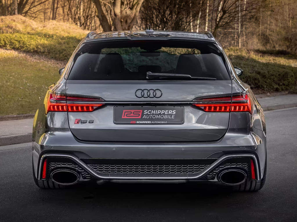Audi RS6