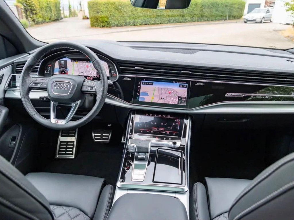 Audi SQ8