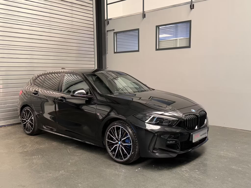 BMW 1 Serie 118 M-Sport Sedan 118i