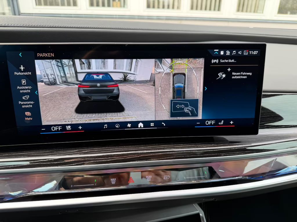 BMW i7