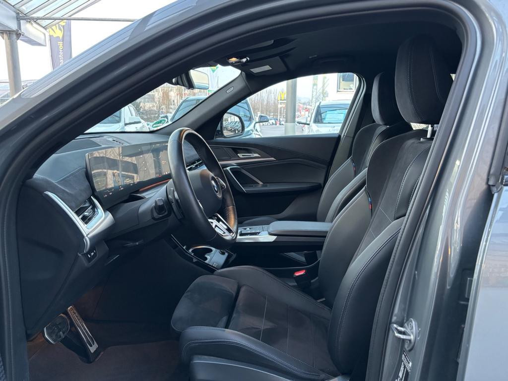 BMW iX2