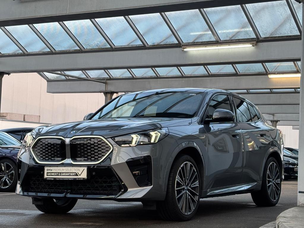 BMW iX2
