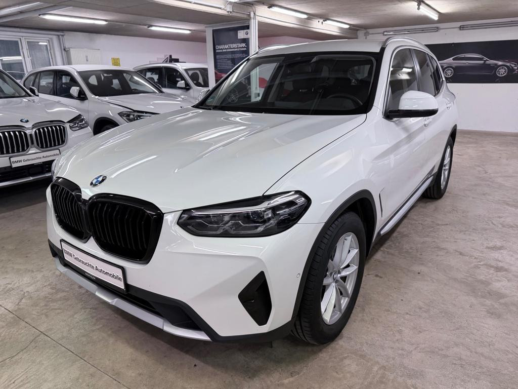 BMW X3 20iAx,Sporsts.Driving Ass,Kamera,wie neu,1.Hd