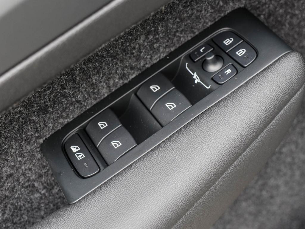 Volvo EX40
