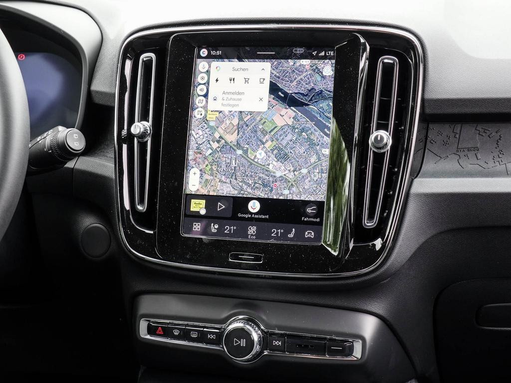 Volvo EX40