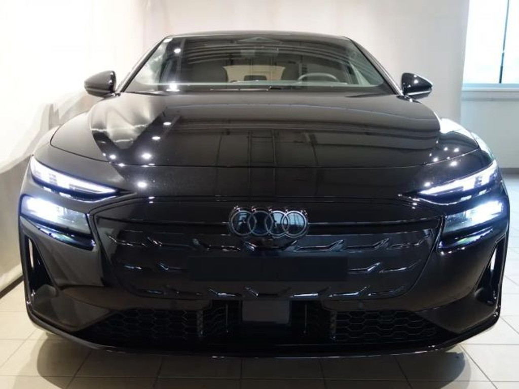 Audi S6 e-tron
