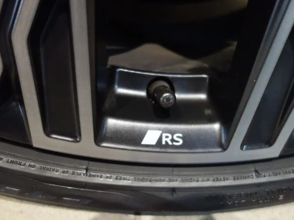 Audi S6 e-tron