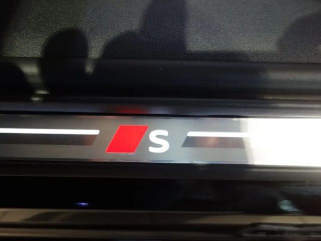 Audi S6 e-tron