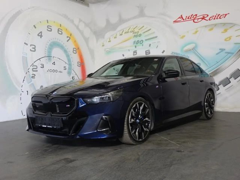 BMW i5