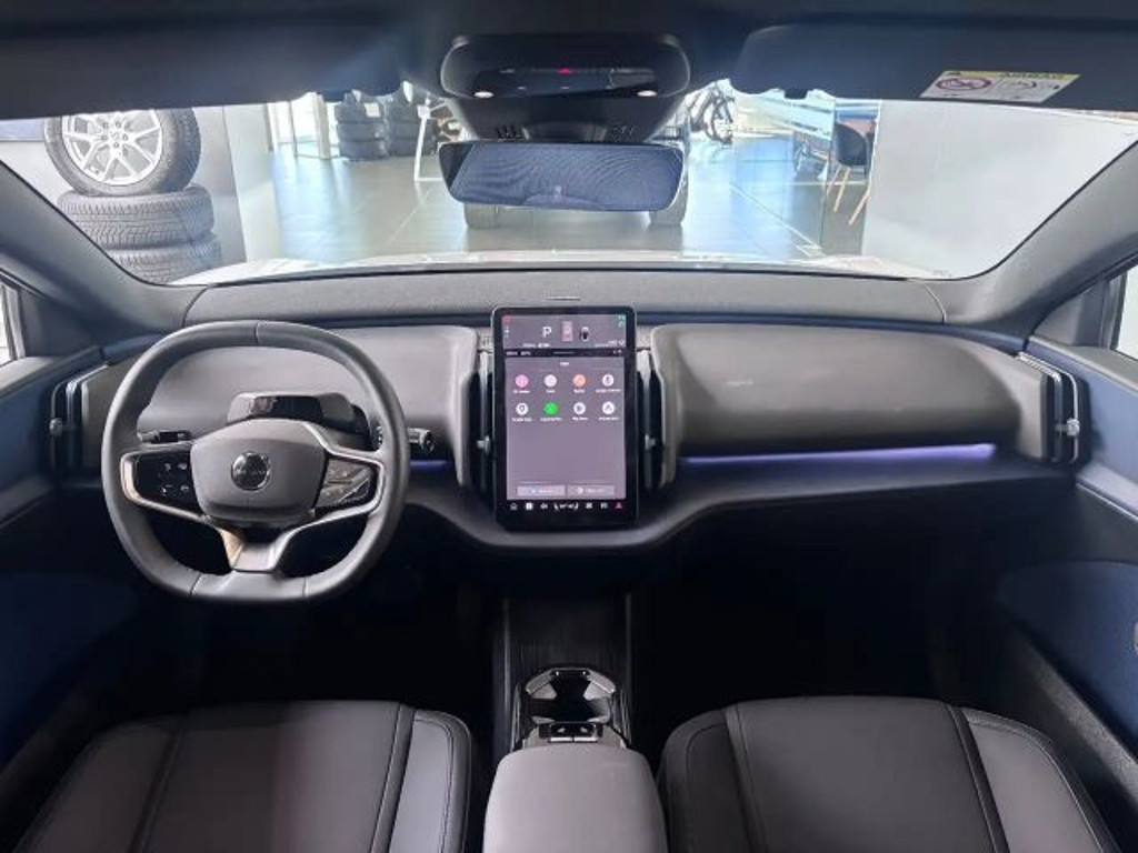 Volvo EX30