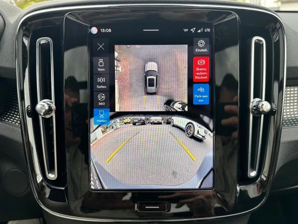 Volvo EX40