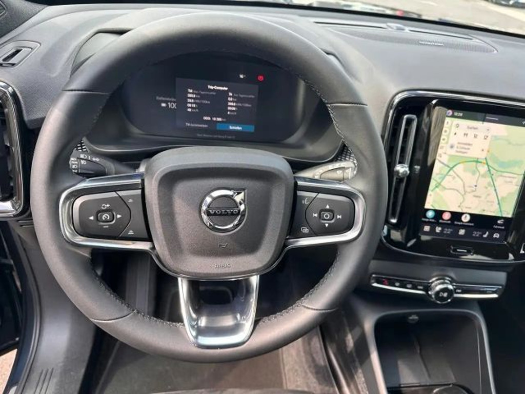Volvo EX40