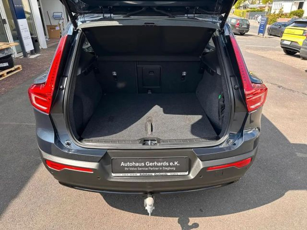 Volvo EX40