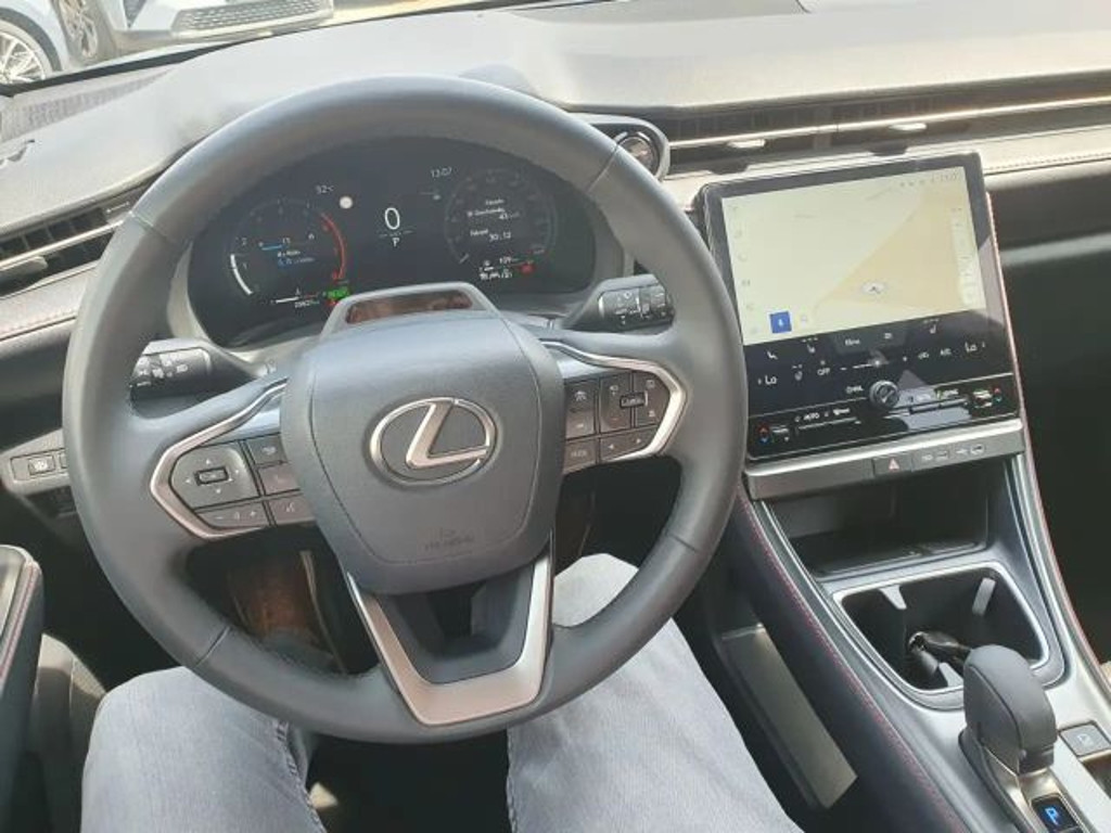Lexus LBX
