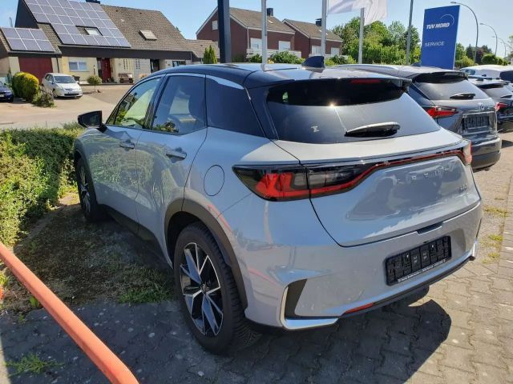 Lexus LBX