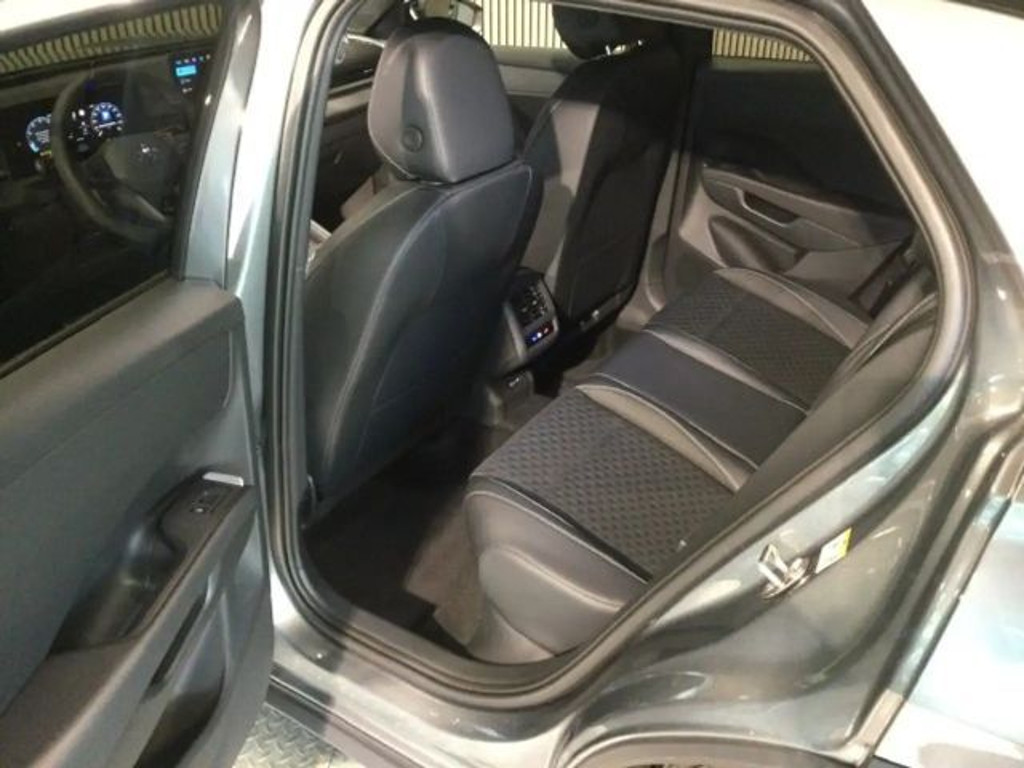 Volkswagen T-Roc DSG Style R-Line 1.5 eTSI