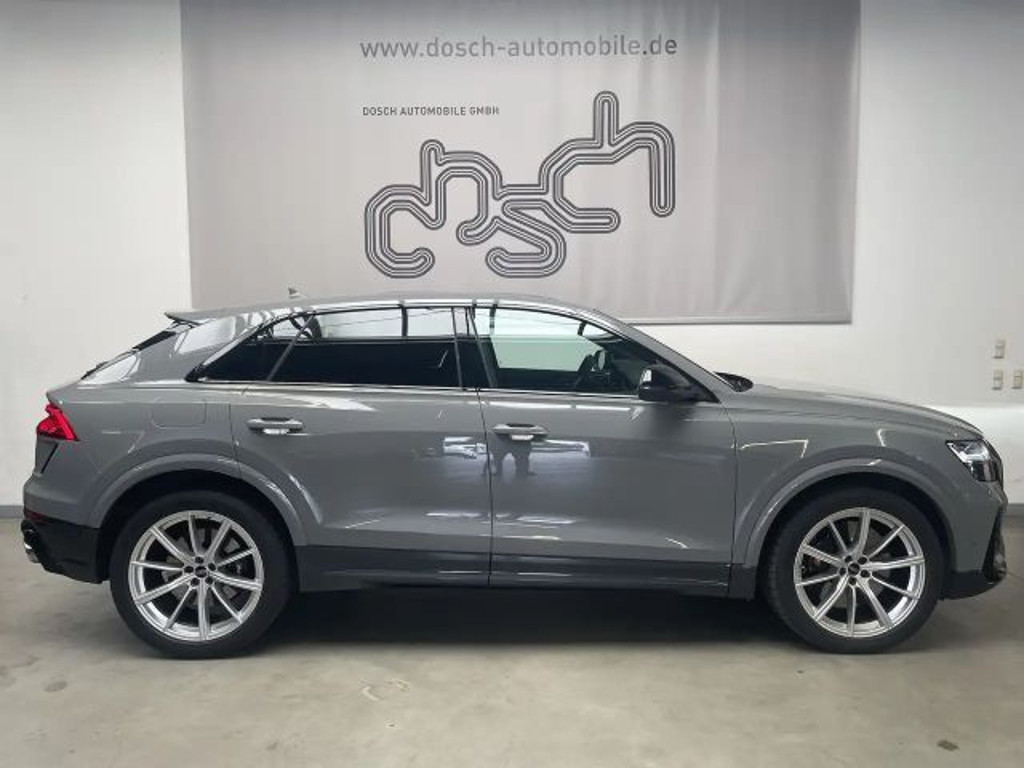 Audi RS Q8