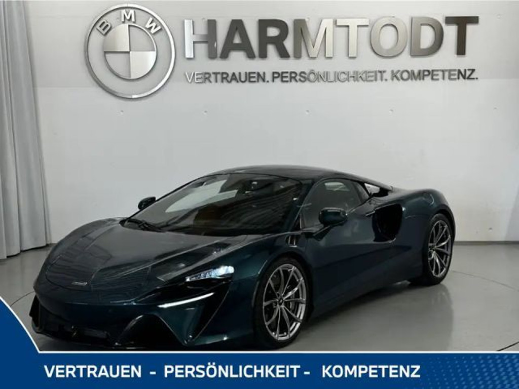 McLaren Artura *LED / BOWERS&WILKINS / 360*