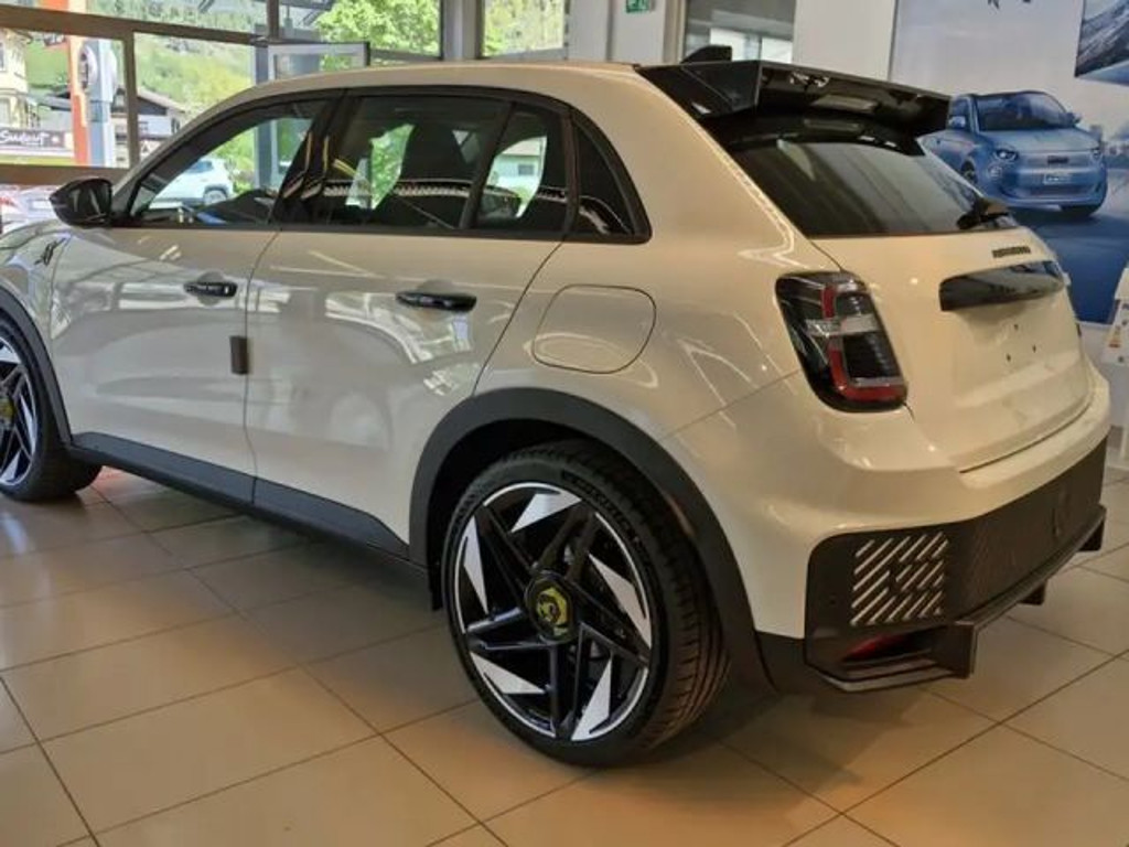 Abarth 600e