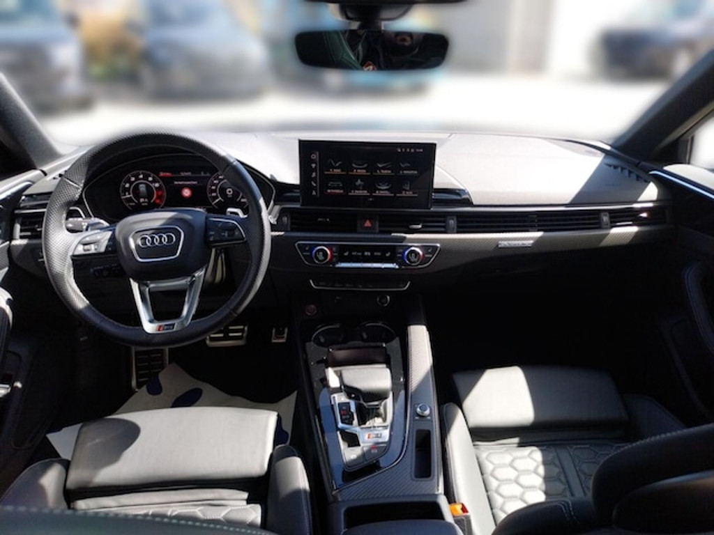 Audi RS4