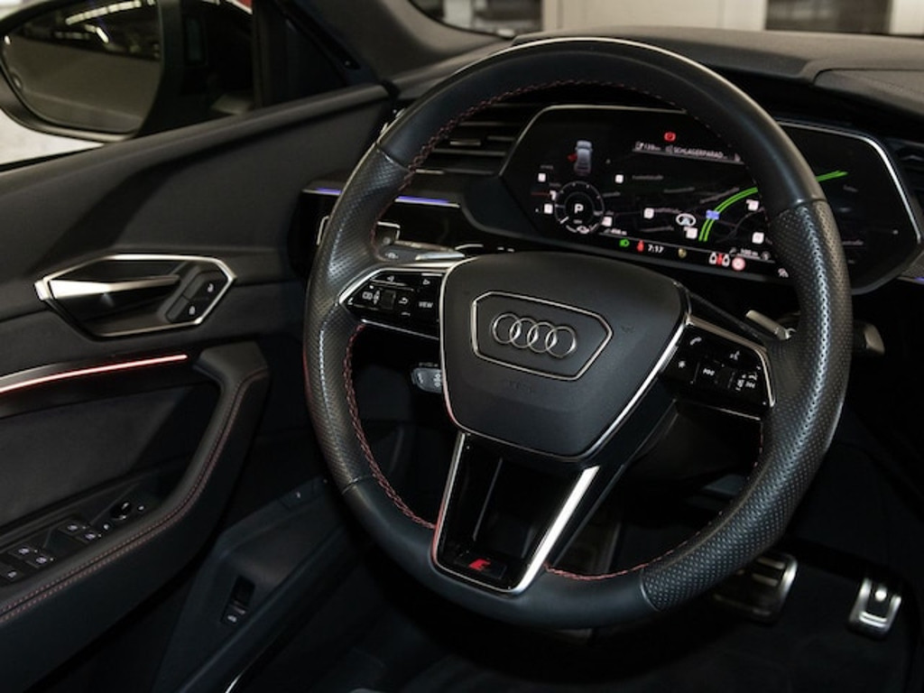 Audi Q8 e-tron