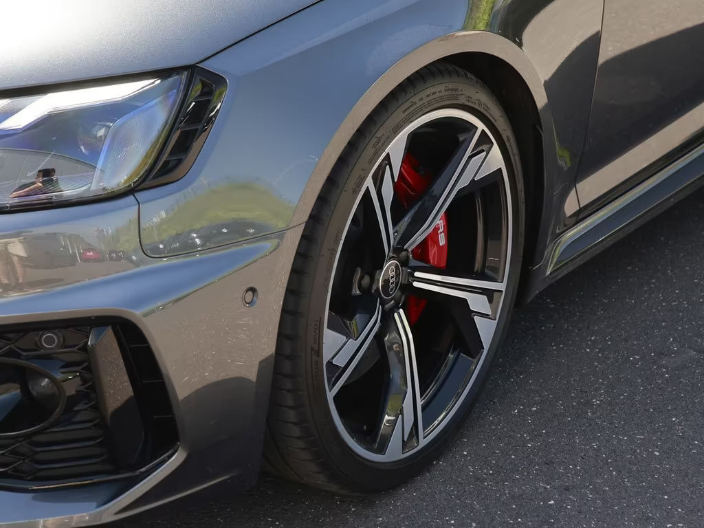 Audi RS4