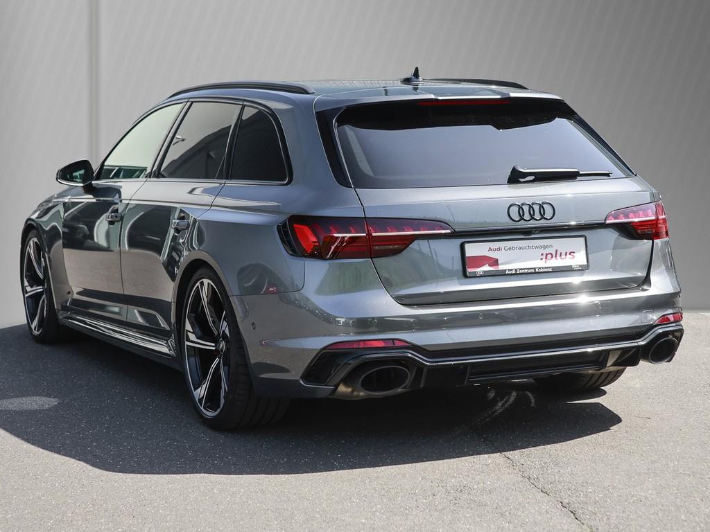 Audi RS4
