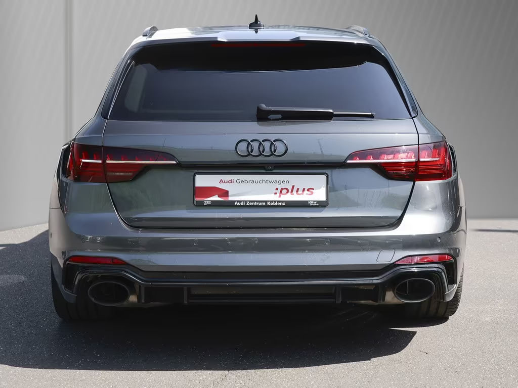 Audi RS4