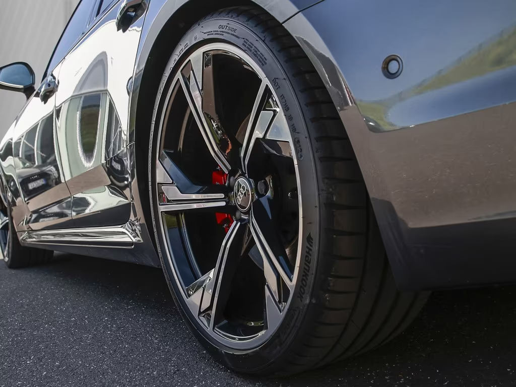 Audi RS4