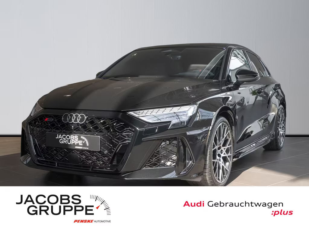 Audi RS3 Sportback Sedan Quattro S-Tronic