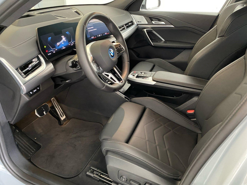 BMW iX2