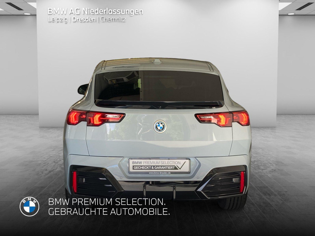 BMW iX2
