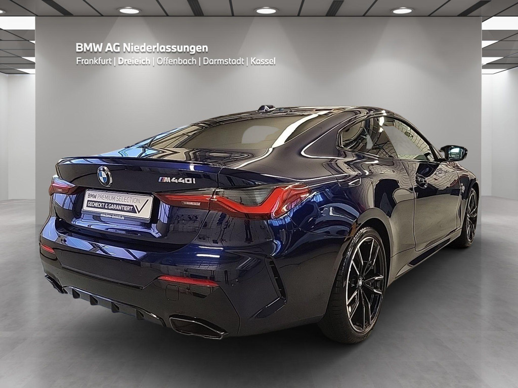 BMW M440