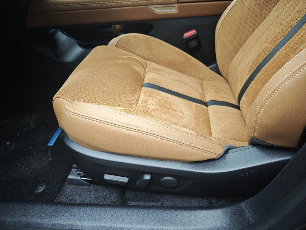 Mazda 6e