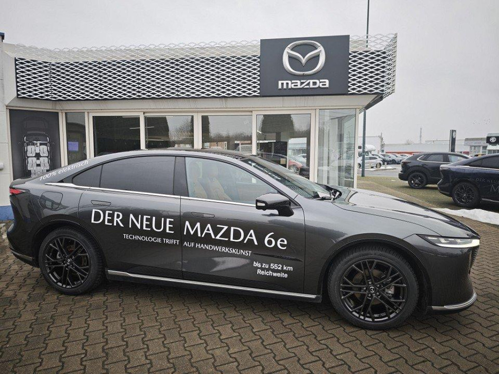 Mazda 6e