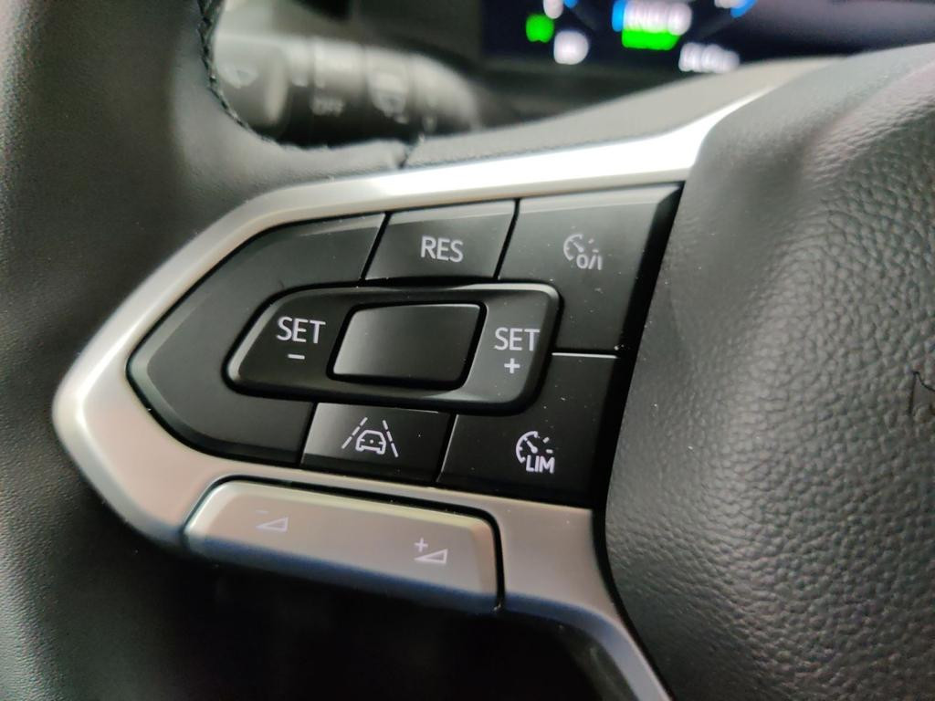 Volkswagen e-Caravelle
