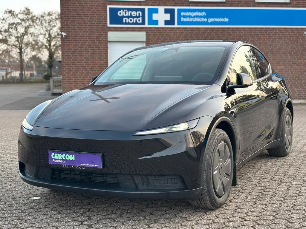 Tesla Model Y RWD