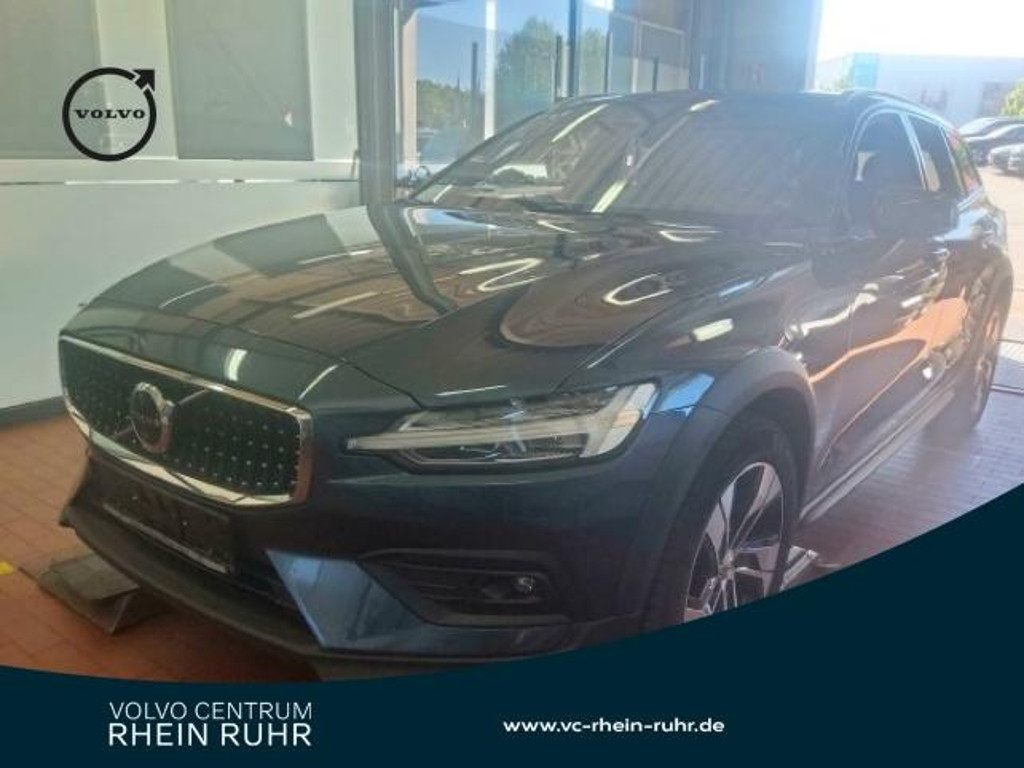 Volvo V60 Cross Country AWD Ultimate