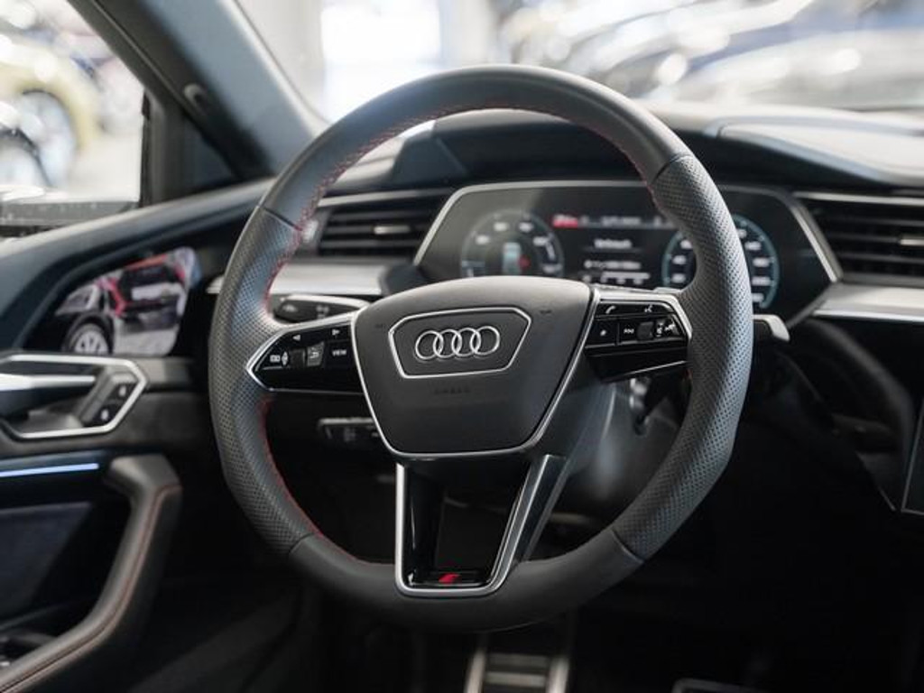 Audi Q8 e-tron
