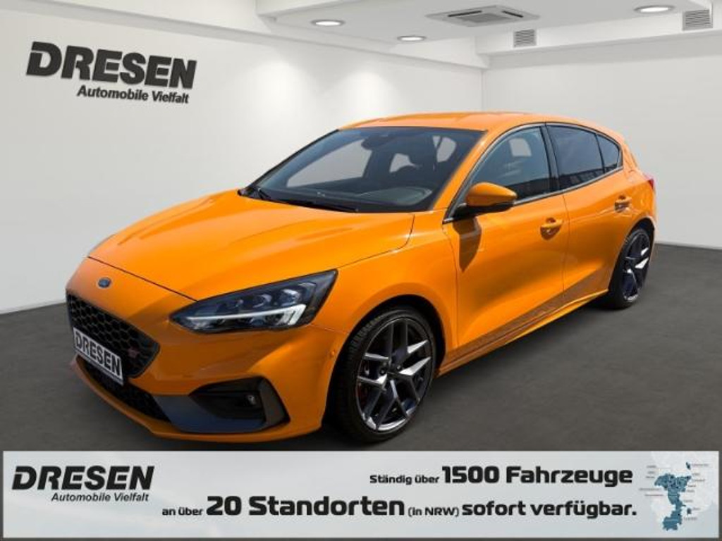 Ford Focus EcoBoost ST Line