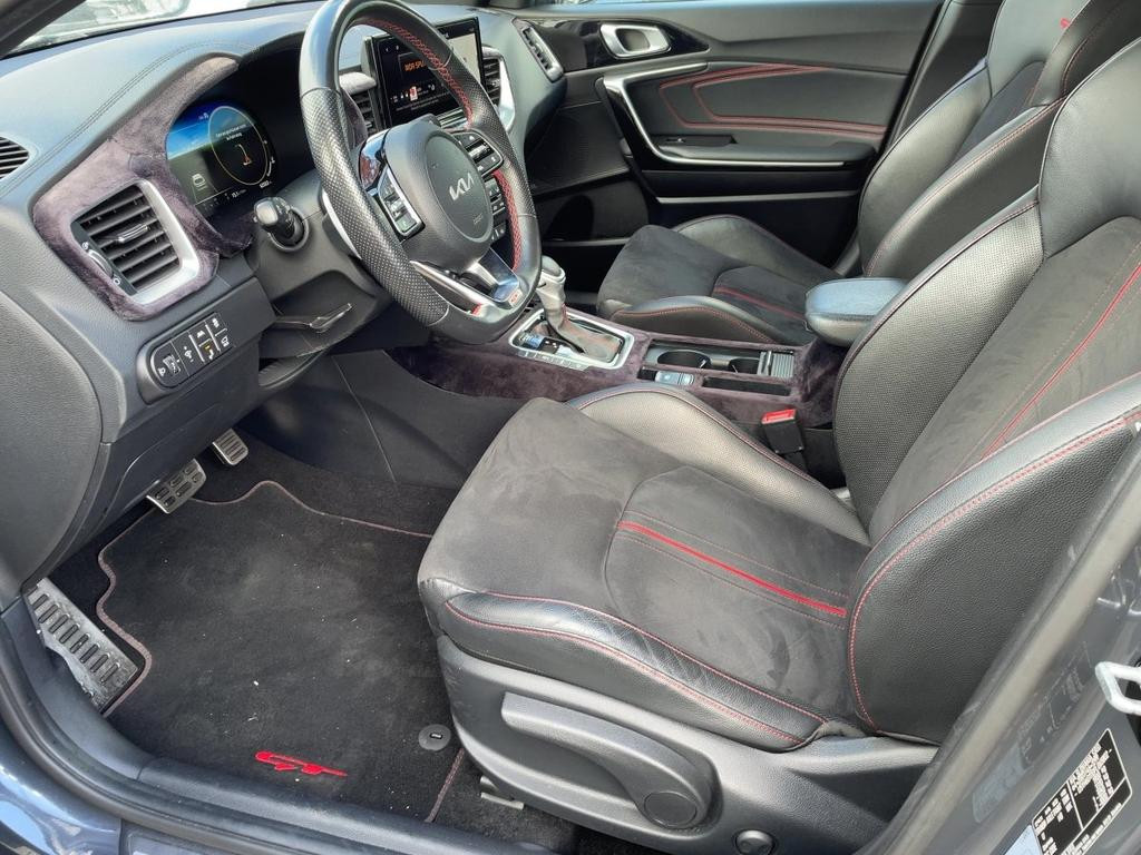 Kia ProCeed