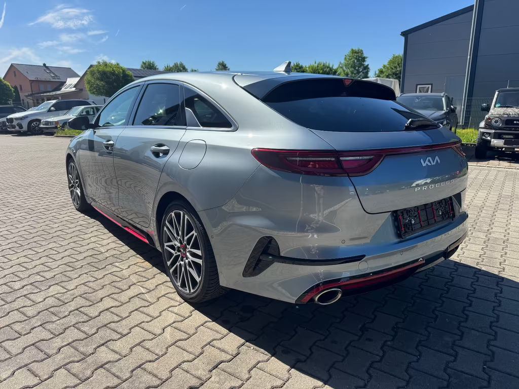 Kia ProCeed